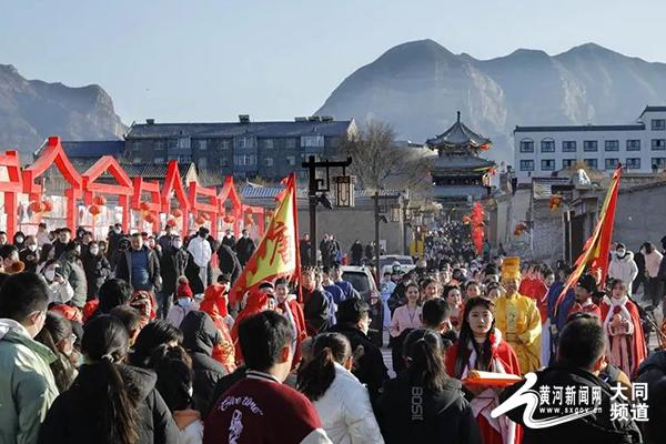 【网络中国节·春节】大型实景剧《刘皇后回老家浑源过年》在浑源古城精彩上演